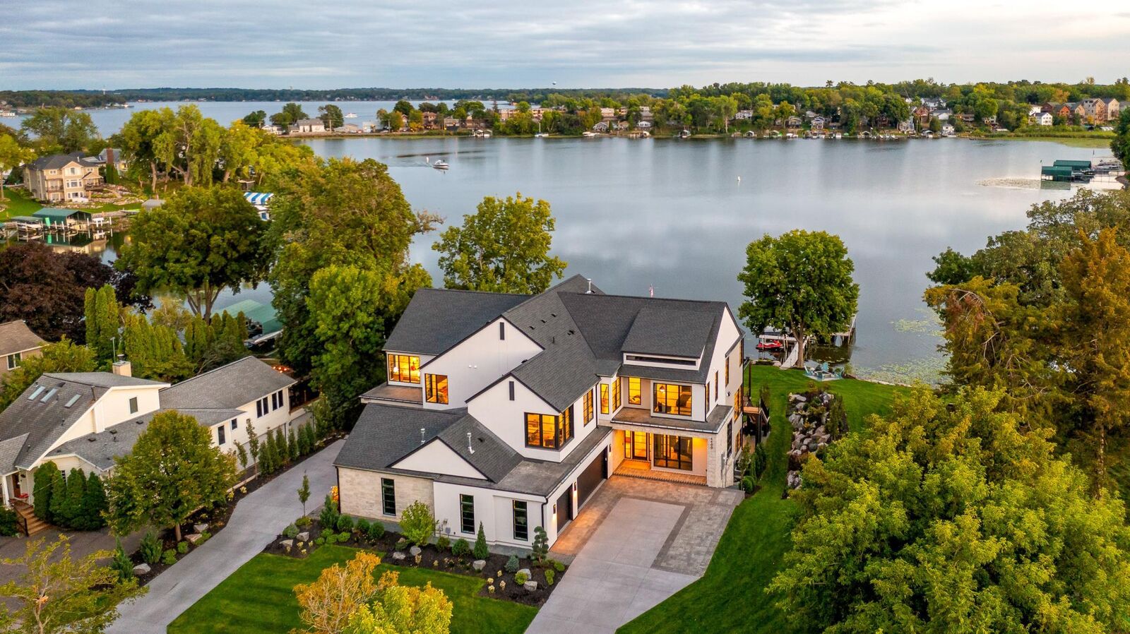 Property Photo:  4469 Lafayette Lane  MN 55384 