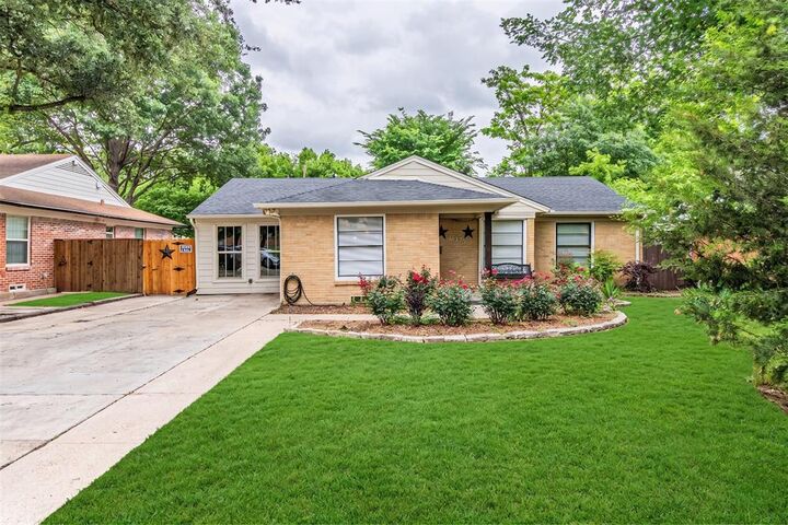 Property Photo:  11206 Tascosa Street  TX 75228 