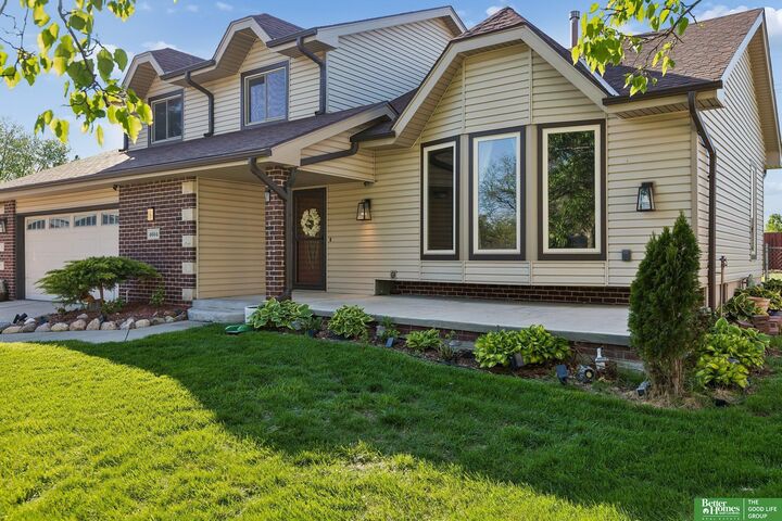 Property Photo:  4604 S 154th Avenue Circle  NE 68137 