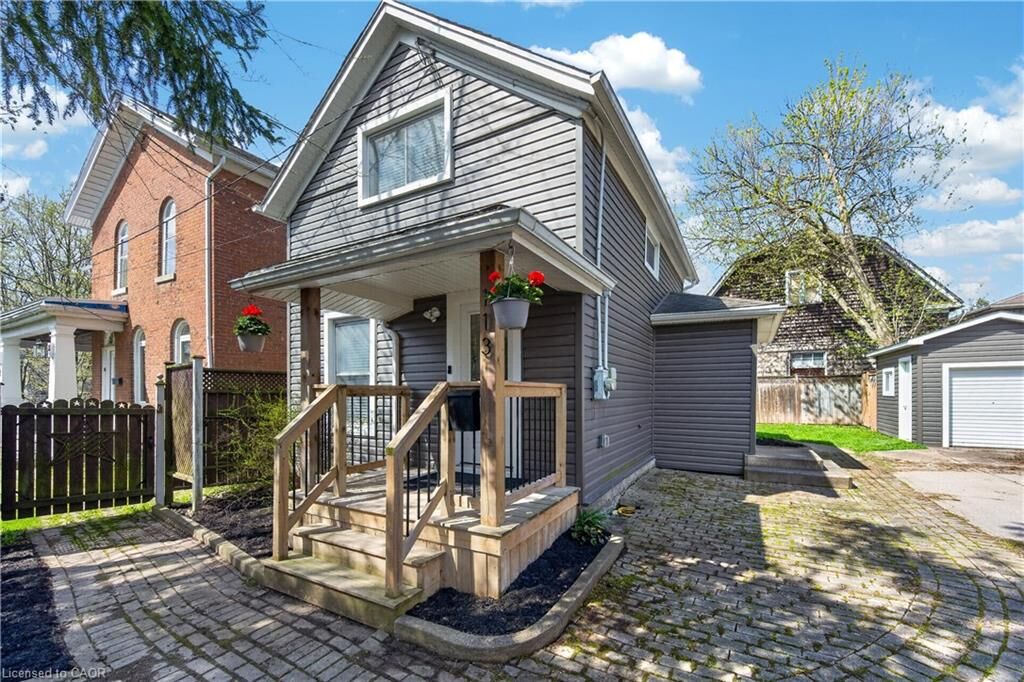 Property Photo: 113 Niagara Street ON L3C 1J4