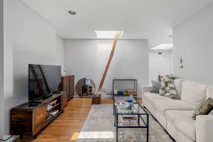 Property Photo:  48 Dwight St 5  MA 02118 