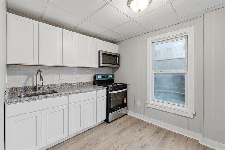 Property Photo:  255 Rodman St 4  MA 02721 
