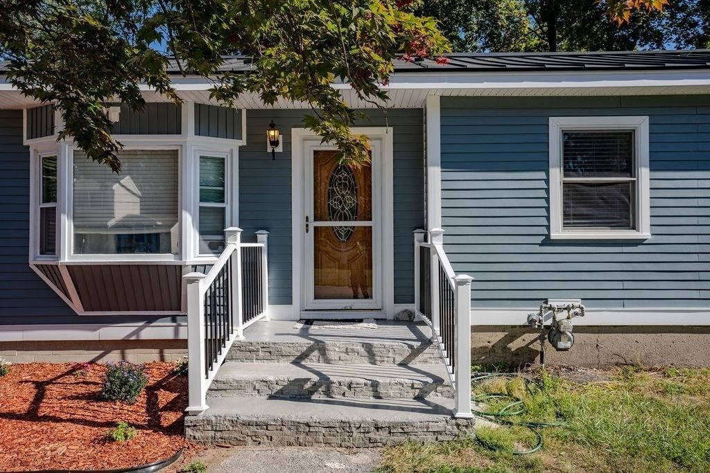 Property Photo:  42 Lannon Ave  MA 01826 