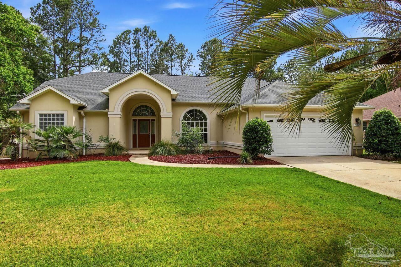 Property Photo:  7535 Corral Rd  FL 32583 