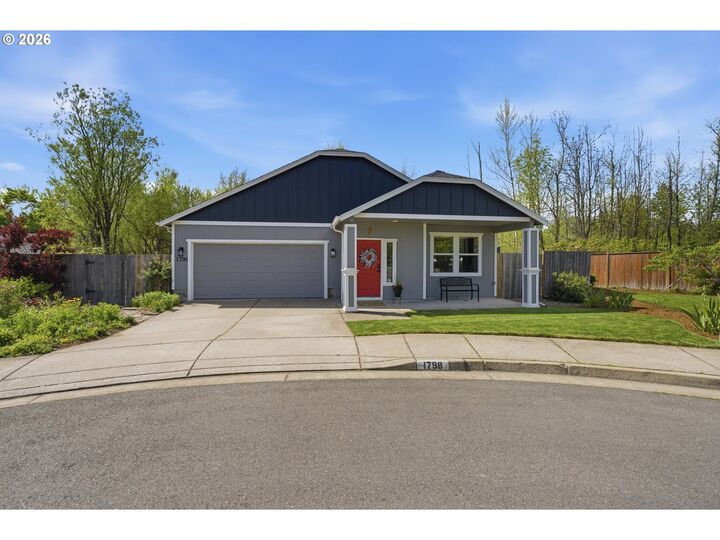 Property Photo:  1798 S 57th Pl  OR 97478 