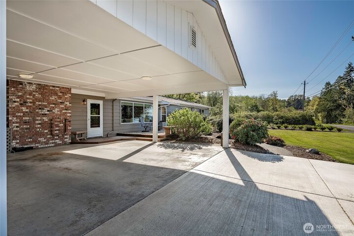 Property Photo:  5097  Drayton Harbor Road  WA 98230 