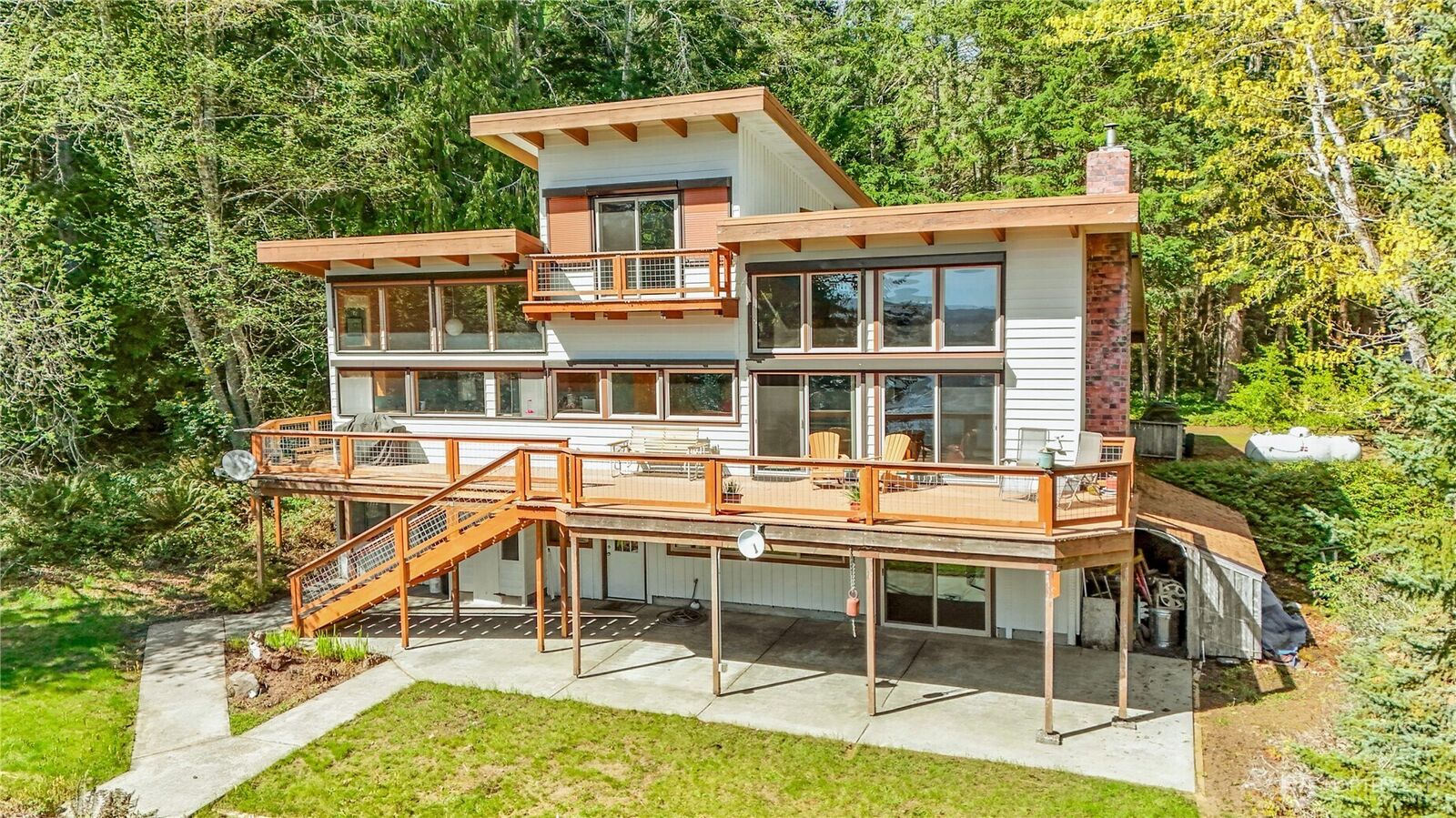 Property Photo:  365  Donald Street  WA 98376 