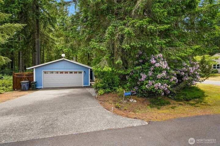 Property Photo: 11222 Country Club Place WA 98303