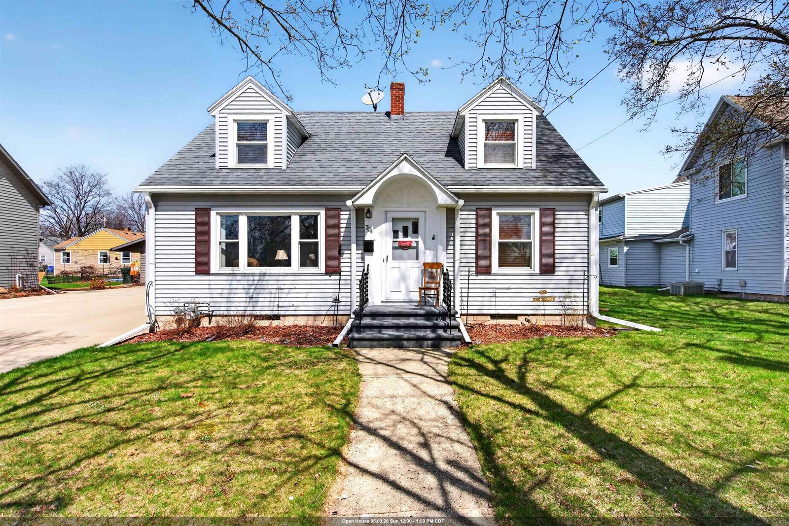 Property Photo:  704 W Wisconsin Avenue  WI 54130-1936 