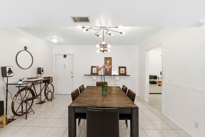 Property Photo:  624 NW 13th Street  FL 33486 