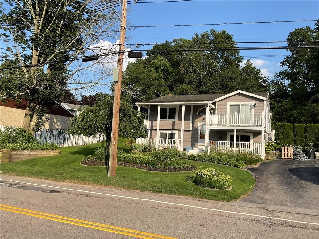 Property Photo:  6 Pilgrim Avenue  RI 02816 