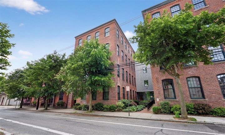 Property Photo: 407 Pine Street 305 RI 02903