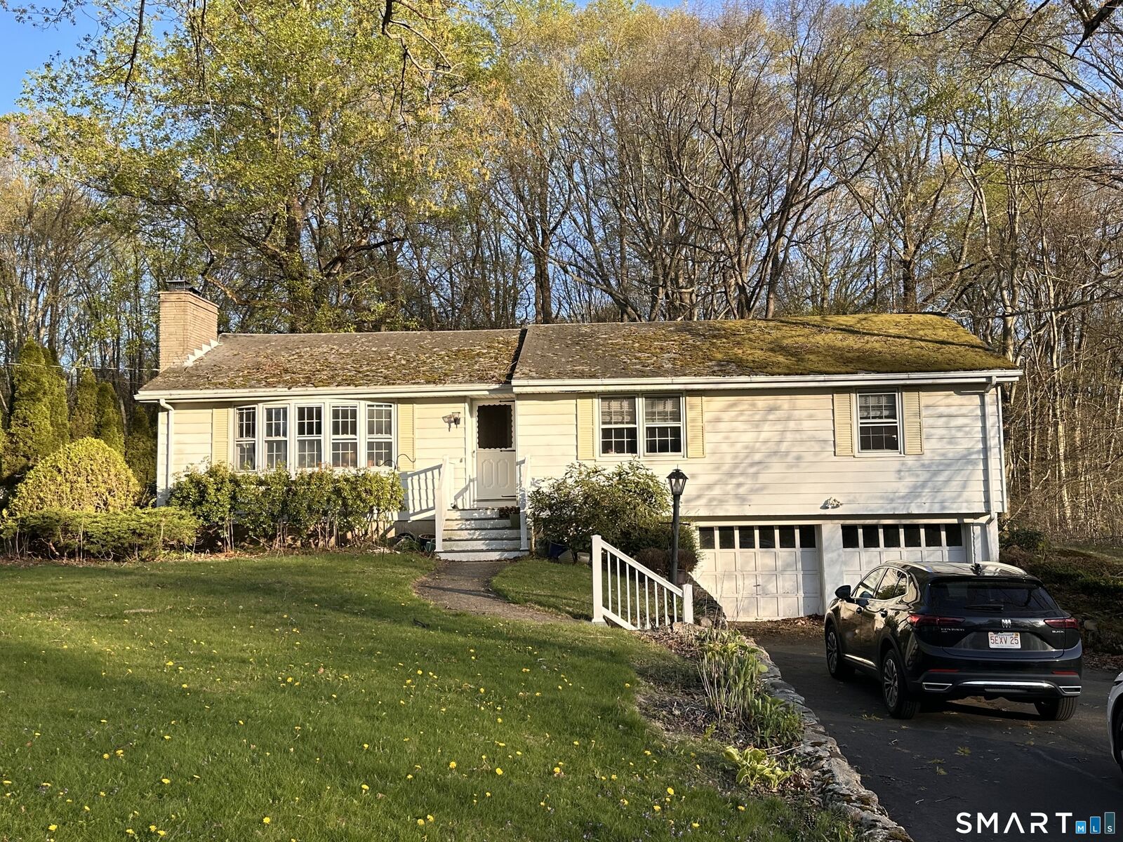 Property Photo:  438 Old Country Road  CT 06477 