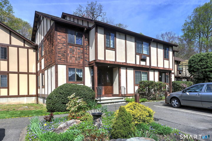 Property Photo:  407 Swanson Crescent 407  CT 06461 