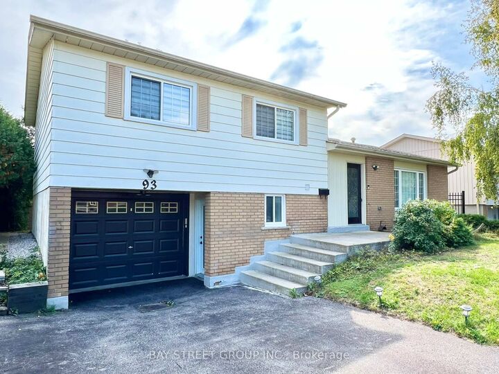 Property Photo: 93 Parkway Avenue ON L3P 2H1