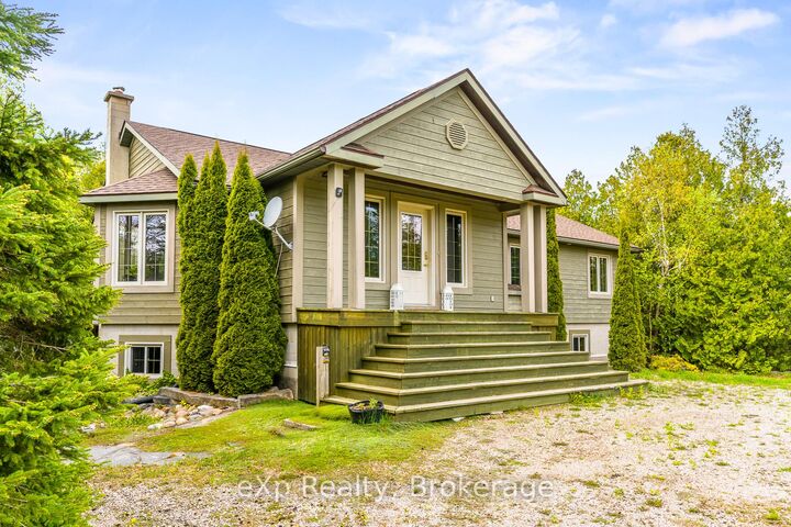 Property Photo: 61 Fox Trail ON N0H 1Z0