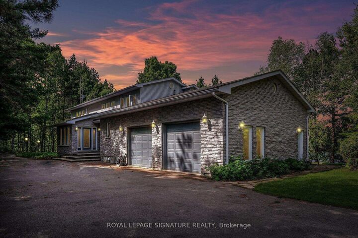 40249 Combermere Road — photo 1
