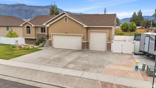 Property Photo: 3038 N 3325 W UT 84404