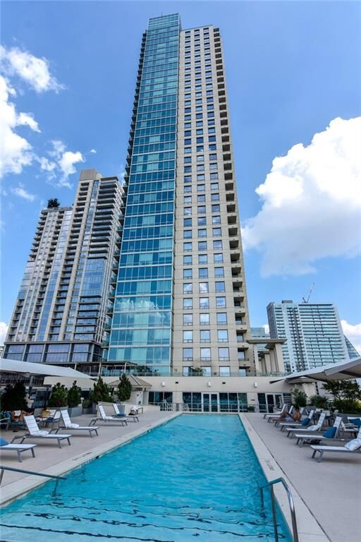 Property Photo:  300 Bowie Street 1102  TX 78703 