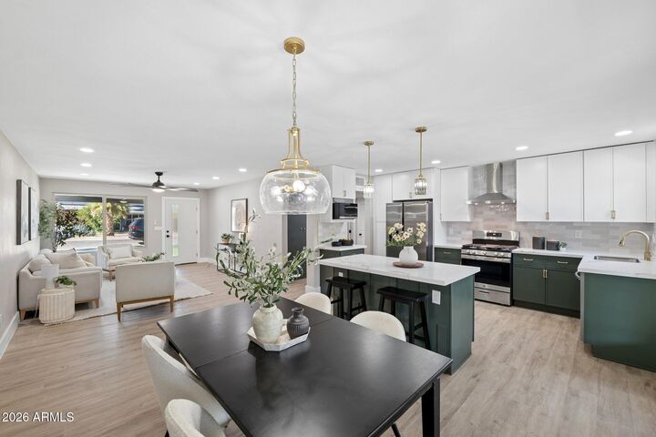 Property Photo:  1215 W Hazelwood Street  AZ 85013 
