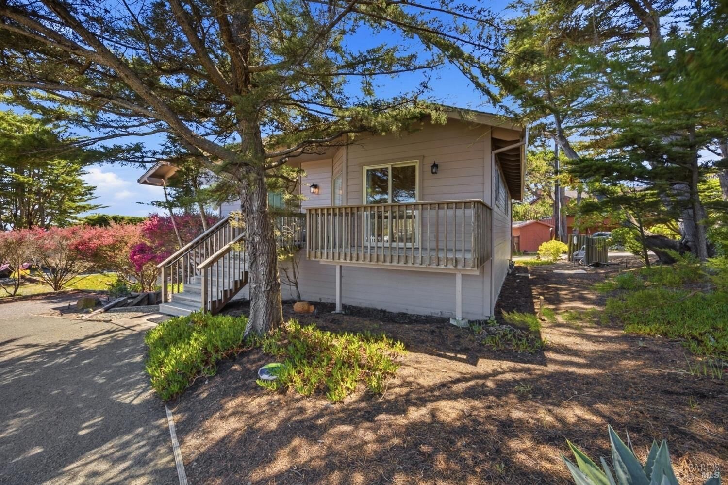 Property Photo:  2035 Sandpiper Court  CA 94923 