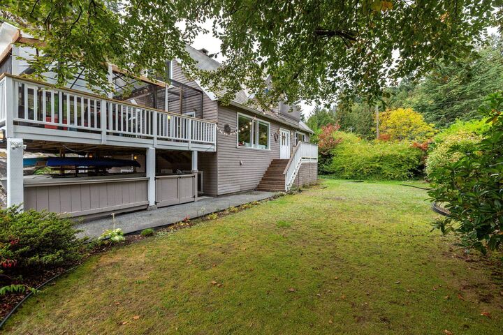 Property Photo: 5607 Eagle Harbour Road BC V7W 1P4
