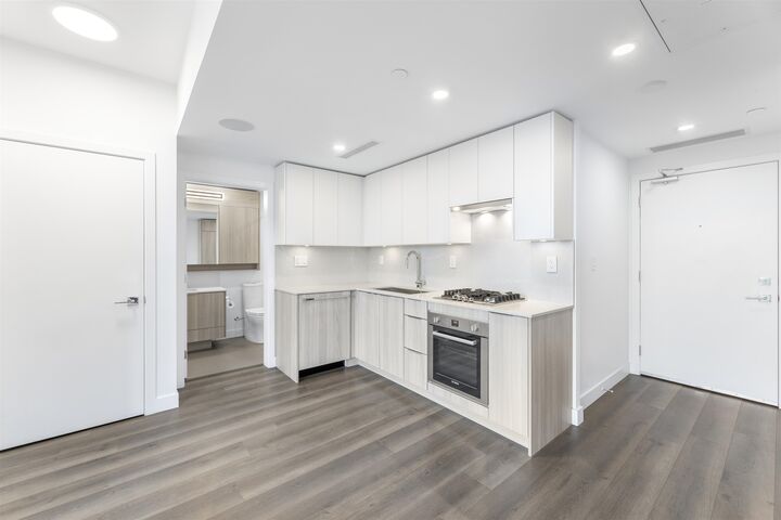 Property Photo: 901 Lougheed Highway 1404 BC V3K 3T3