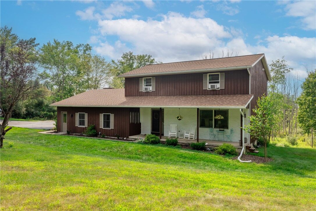 Property Photo:  29 Valley View Drive  NY 14903 