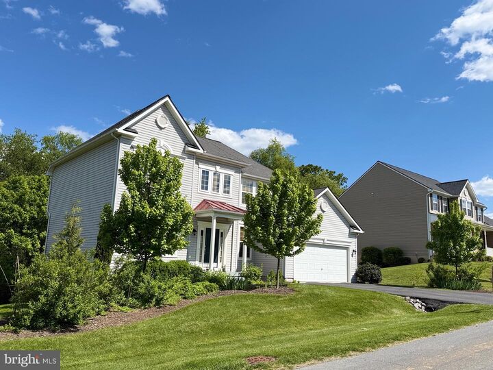 Property Photo:  567 Rivanna Run  WV 25419 