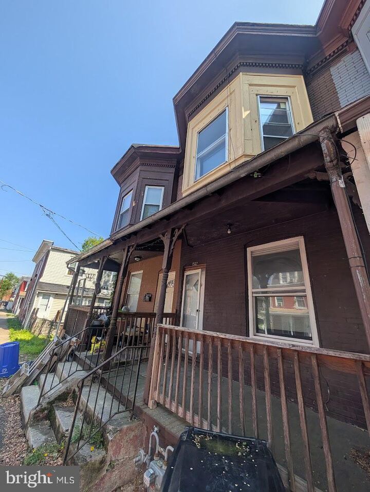 Property Photo:  1416 Naudain Street  PA 17104 