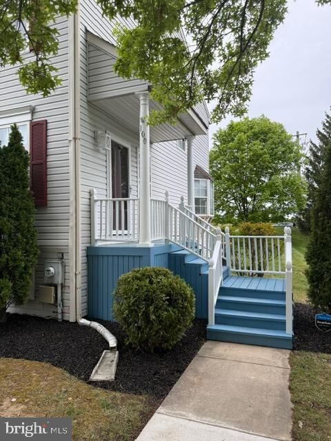 Property Photo:  100 Buckson Court  DE 19701 