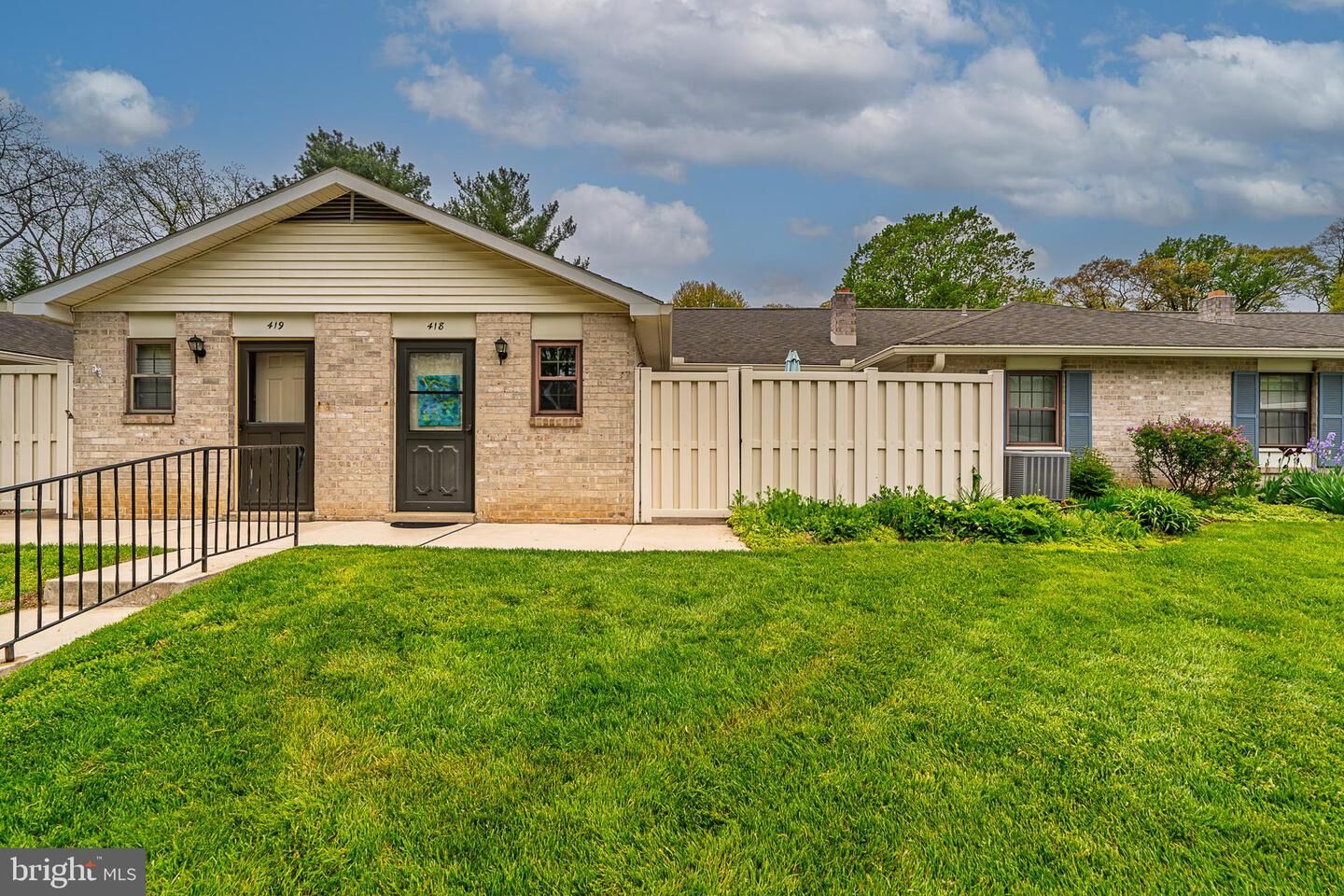 Property Photo:  418 Valleybrook Drive  PA 17601 