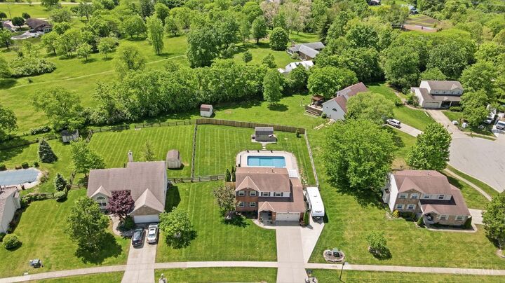 Property Photo:  6023 Glennsbury Court  OH 45069 