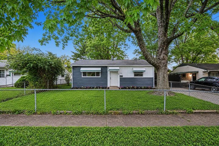 Property Photo:  1236 Grovewood Drive  OH 43207 