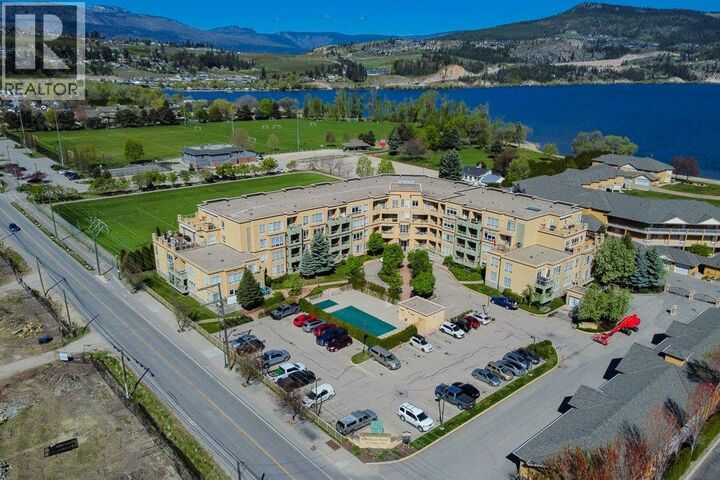 Property Photo: 3550 Woodsdale Road 212 BC V4V 2P5