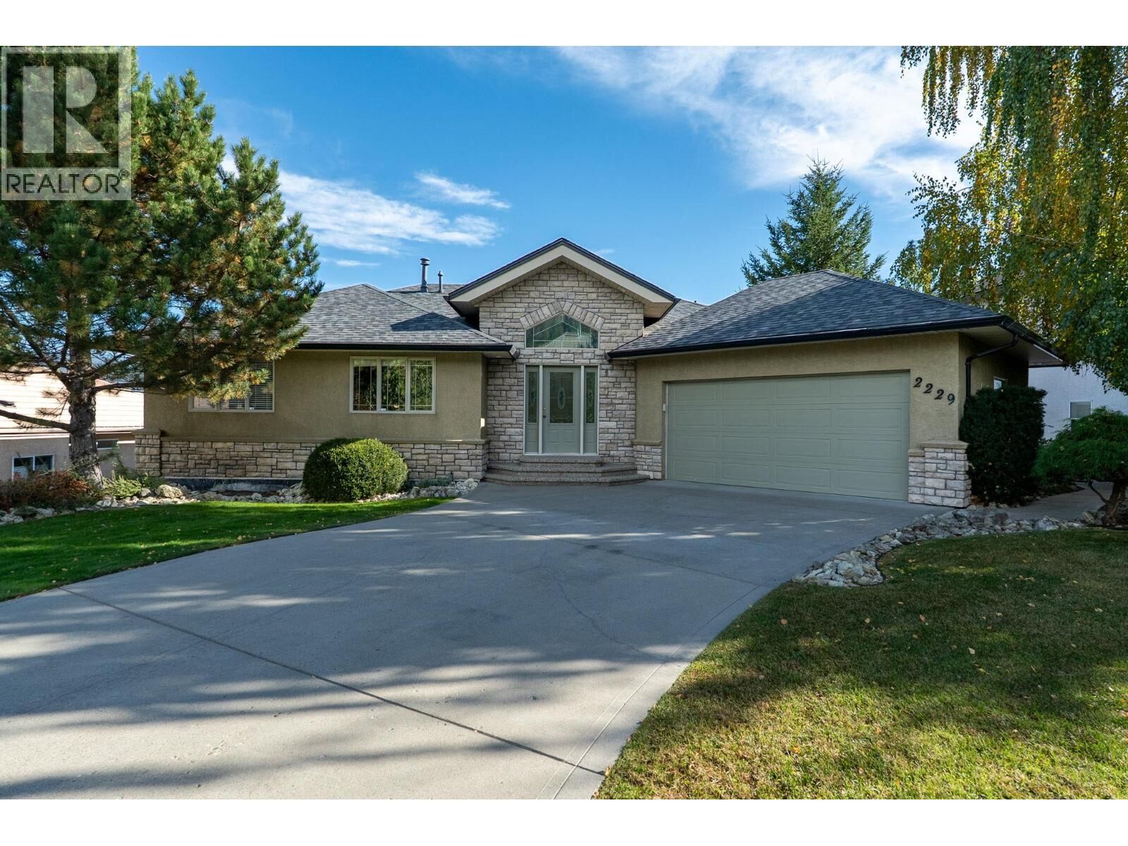 Property Photo:  2229 Capistrano Drive  BC V1V 2A2 