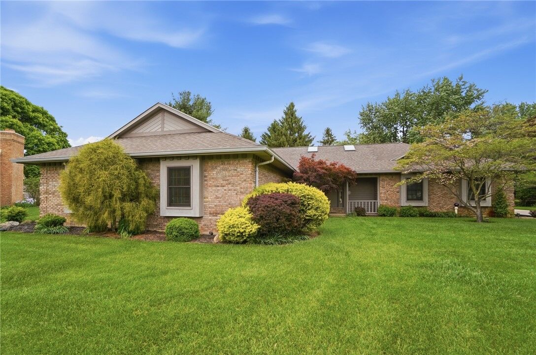 Property Photo:  1897 Thornwood Court  OH 45373 