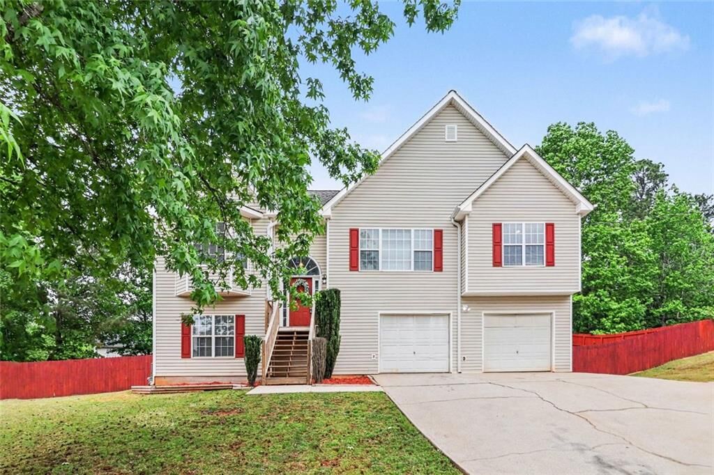 Property Photo:  8936 Dornoch Circle  GA 30187 