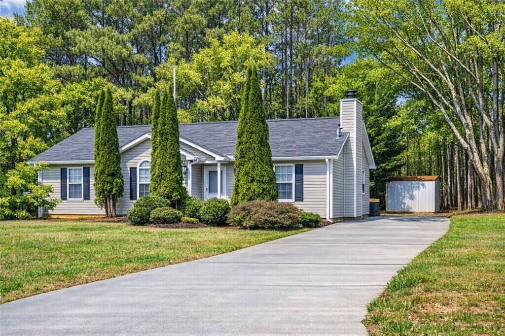 Property Photo: 275 Southern Trace Way GA 30153
