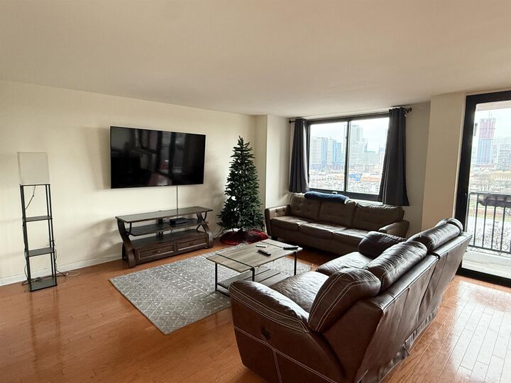 Property Photo:  700 Grove St 11H  NJ 07310 