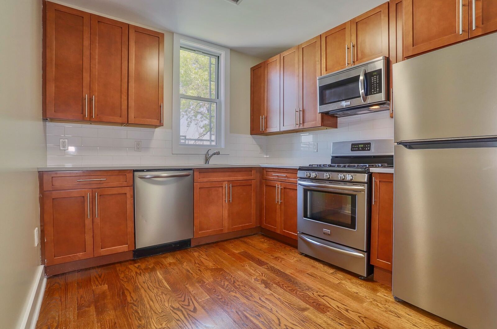 Property Photo:  824 Washington St 4  NJ 07030 