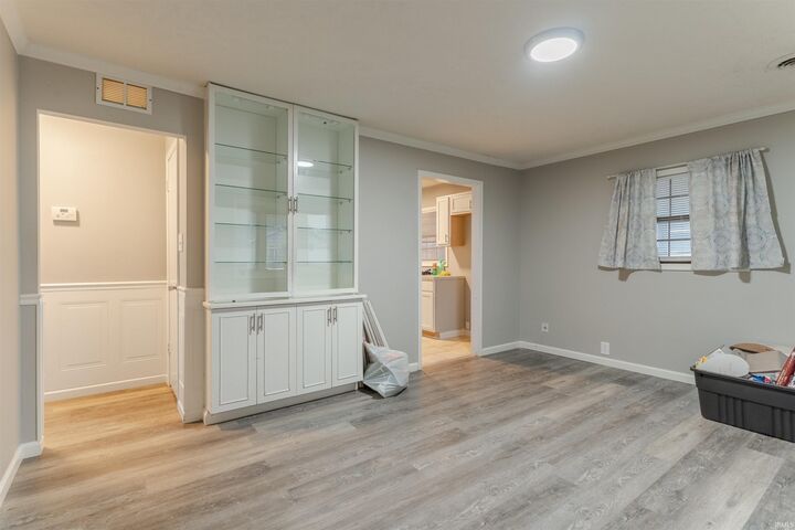 Property Photo:  1250 Maple Court Street  IN 47714 