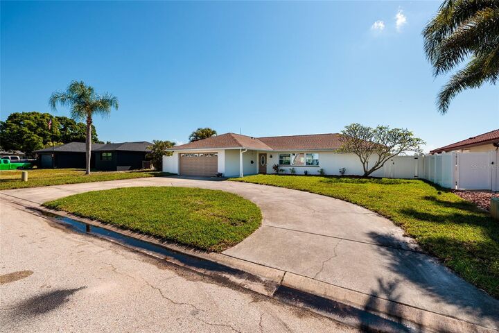 Property Photo:  9773 1st Street NE  FL 33702 