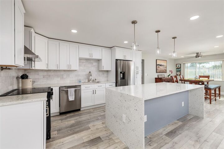 Property Photo:  9773 1st Street NE  FL 33702 