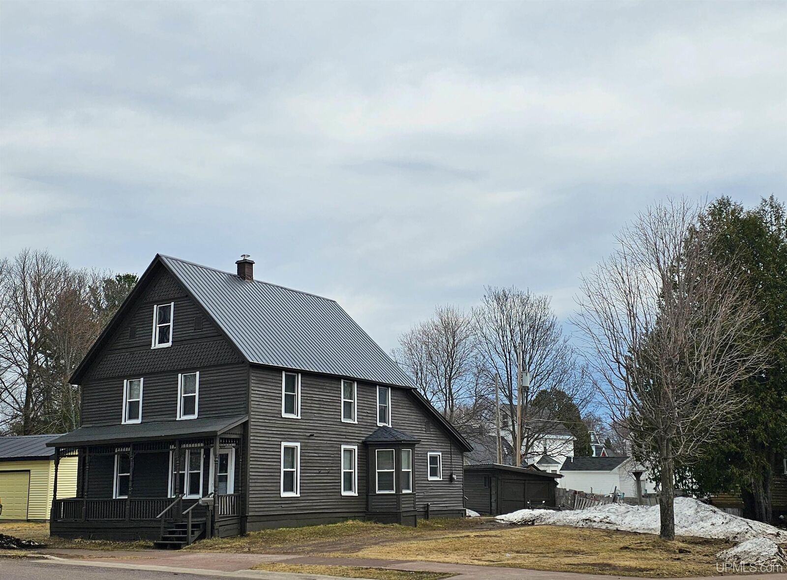 Property Photo:  550 Pewabic Street  MI 49913 