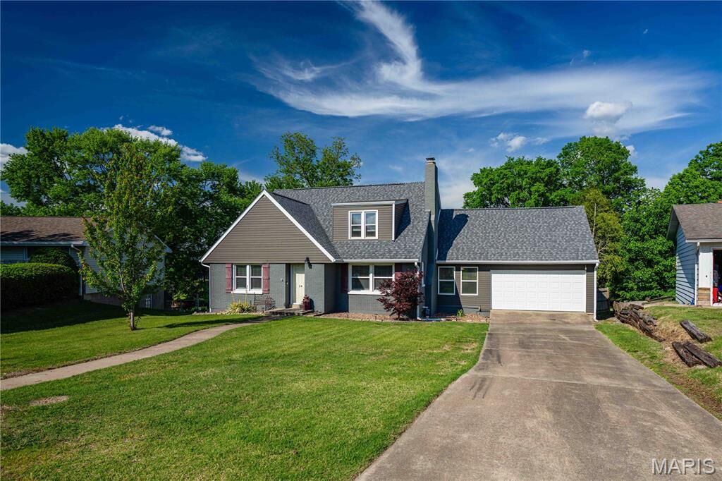 Property Photo: 24 Camellia Drive MO 63703
