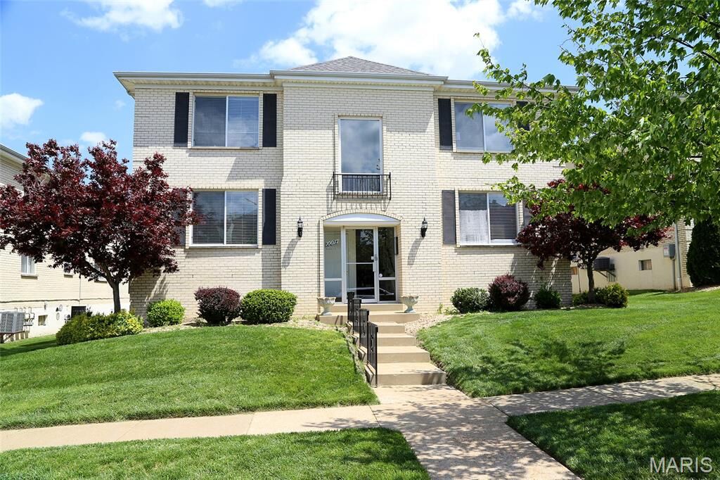 Property Photo:  10017 Chardin Way 3  MO 63128 