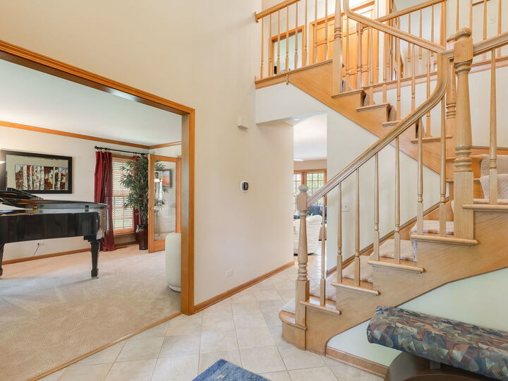 Property Photo:  271 Saddle Back Road  IL 60061 