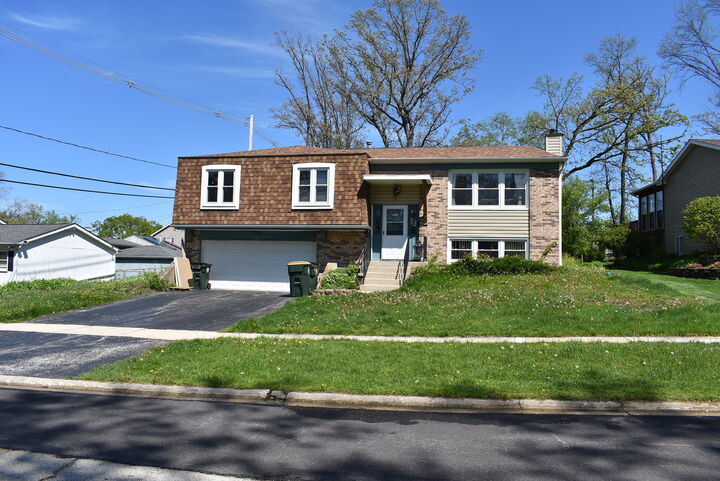 Property Photo:  