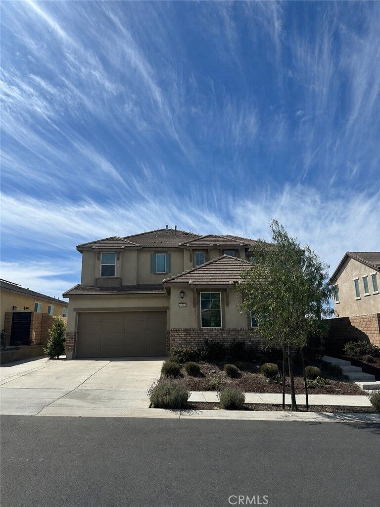 Property Photo:  32063 Dayspring Way  CA 92591 